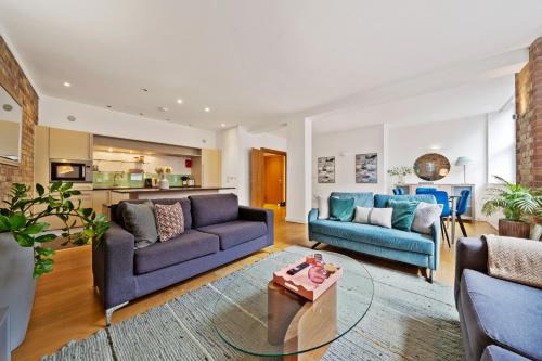 Spitalfields Apartment | Spitalfields Sanctuary 2 Bed 2 Bath 100sqm Aprt