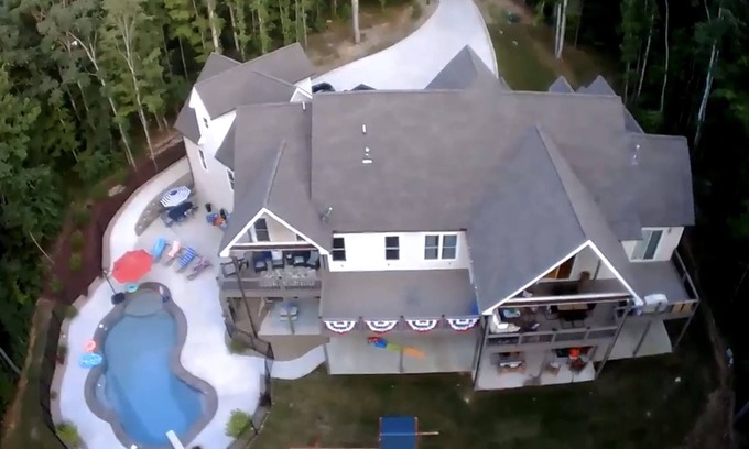 Caryville House | Splash into Vacation with Custom Inground Pool! Summer ‘25 weeks available.