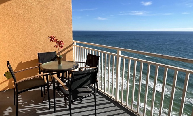 West Panama City Beach Condo | Splash Resort 1904W, Free Beach Chairs and Umbrella Mar to Oct.