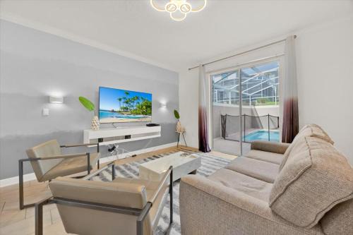 Four Corners House | Splashy Orlando