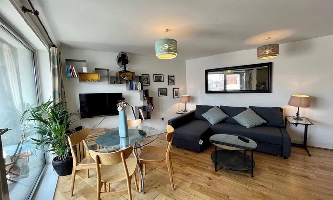 Pimlico Apartment | Splendid Apartment 6 min Walk From Victoria Station