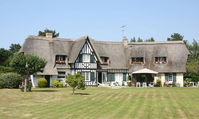 Tourgeville House | Splendid Family Home in Private Resort