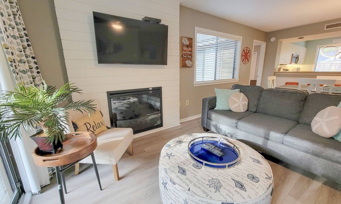 Arcadian Shores Villa | Splendid & Spacious 3 bdrm-15CRP-Full Access