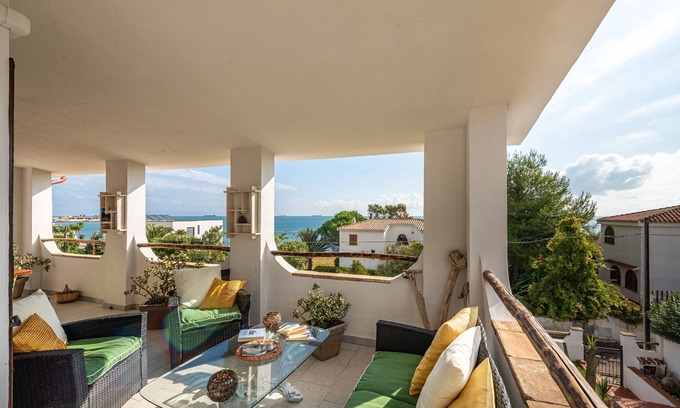 Sarroch Apartment | Splendid "Villa Dolly" near the beach with Wi-Fi, balcony and terrace