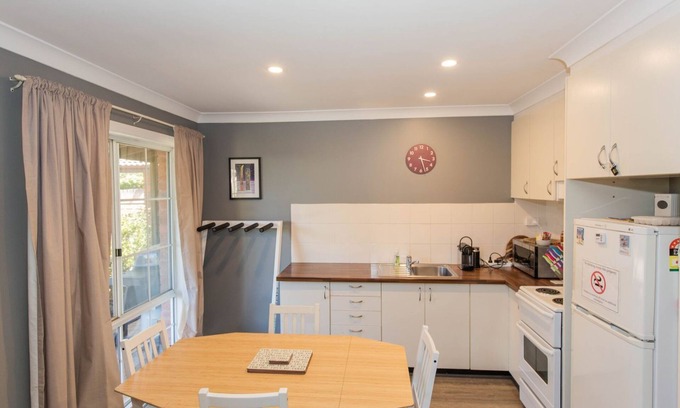 Jindabyne Apartment | Sponars Onshore - 3/41 Cobbon Crescent