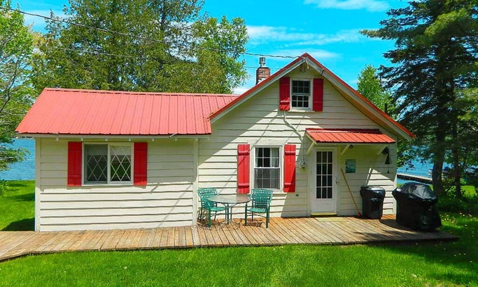 Oquossoc Cottage | Sportsman's Paradise 2 - on Rangeley Lake!