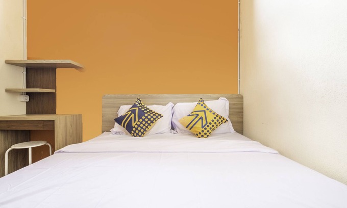 Tasikmalaya Hotel | SPOT ON 2080 Rumah Kita Residence