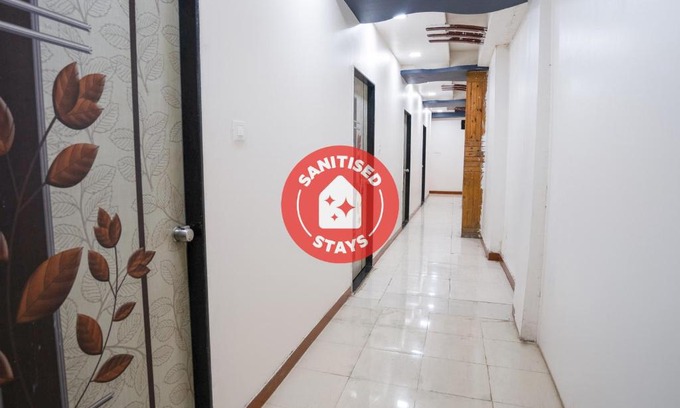Pune Hotel | SPOT ON 67106 Hotel Durga Lodge