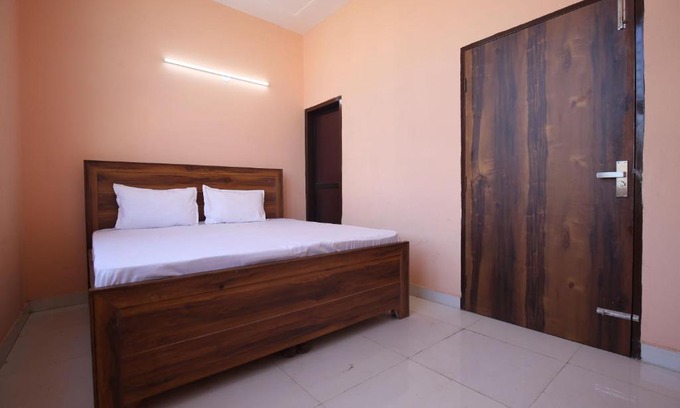Patiala Hotel | SPOT ON 81157 Hotel Skylight Inn