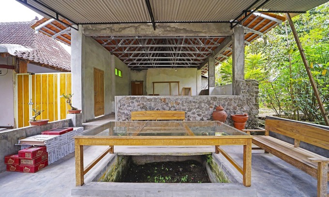 Pakem Hotel | SPOT ON 91085 Griya Estu Wening
