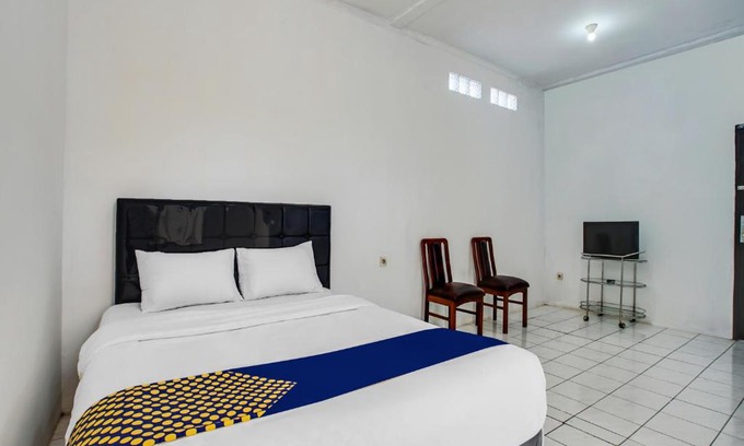 Astana Anyar Hotel | SPOT ON 91117 Sriwijaya Residence Syariah