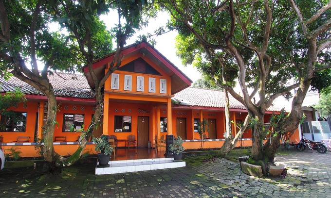 Cilacap Hotel | SPOT ON 91563 Hotel Meilias