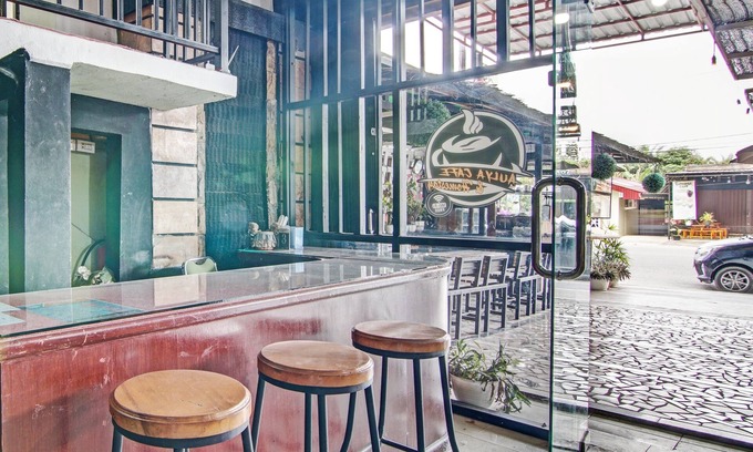 Kampar Hotel | SPOT ON 92052 Aulya Homestay Syariah Near Tuanku Tambusai Stadium
