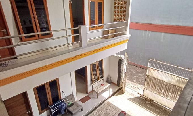 Bandung Hotel | SPOT ON 92532 Penginapan Hj Lilis Syariah
