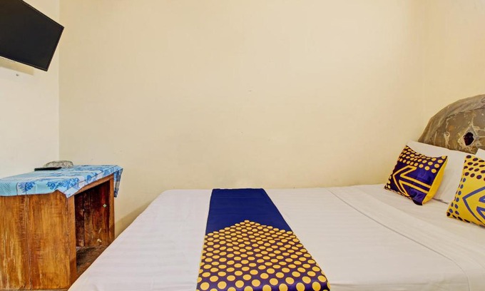 Kopeng Hotel | SPOT ON 92667 Hotel Kopeng Indah 1