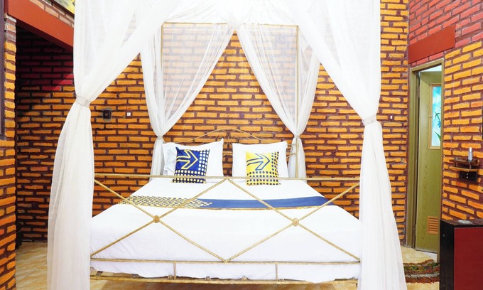 Kayangan Hotel | SPOT ON 92698 Holy HomestayNearWisata Kopi Desa Tamansari