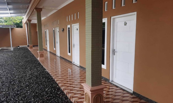 Central Yogyakarta Hotel | SPOT ON 93597 Syagita Kos & Penginapan Syariah