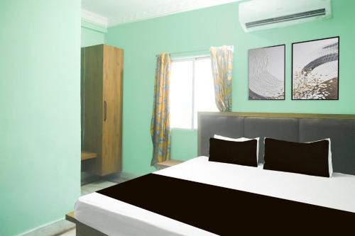 Deoghar Hotel | SPOT ON Mahadev Inn