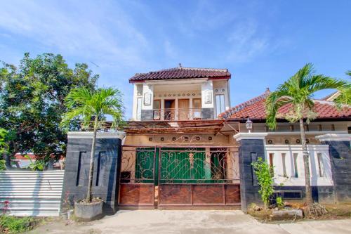 Depok Hotel | SPOT ON Podomoro Homestay