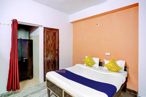 Sector 27 Hotel | SPOT ON Raj Hotel Vip Near Worlds Of Wonder