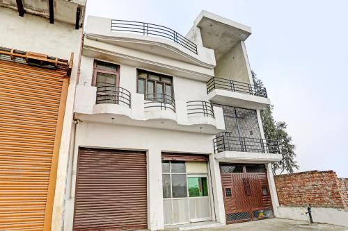 Bijnor Hotel | SPOT ON ROYAL BLUE MOON HOTEL