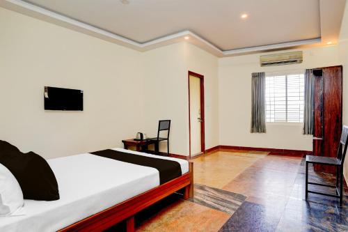 Anekal Hotel | SPOT ON Sj Comforts Boarding And Lodging