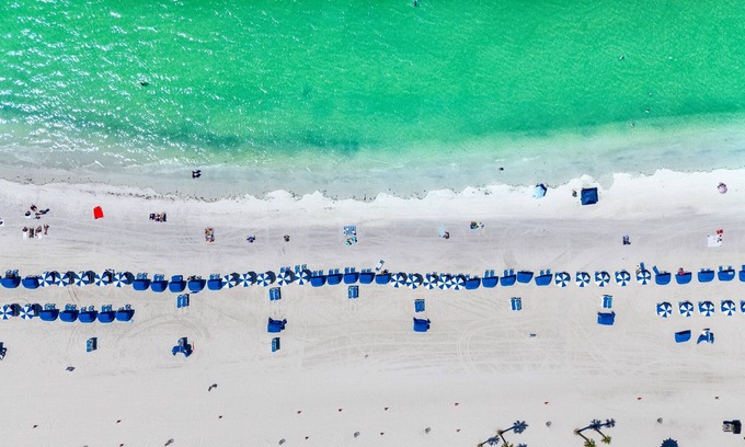 Clearwater Beach Condo | Spotless Unit Stunning Balcony Views Comfy King Beds Walk 2 Beach No Car Needed