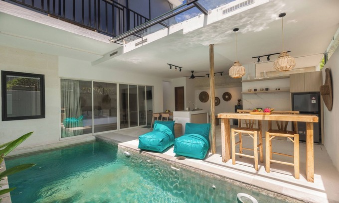 Mumbul Villa | Spring Villa
