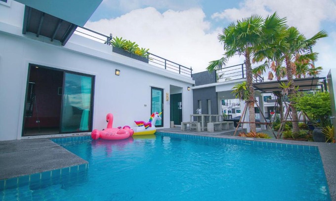Hua Hin Villa | Spring Vintage Pool Villa