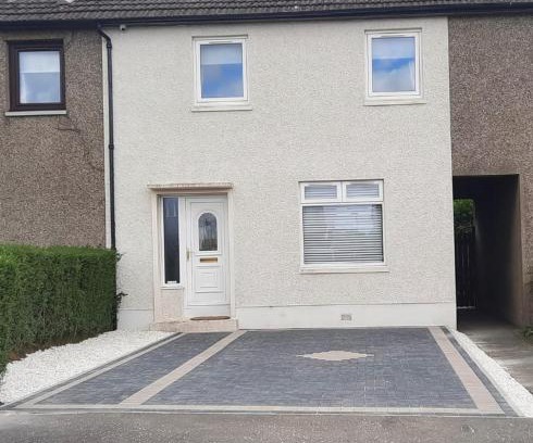 Dunfermline House | Springbank Holiday Home