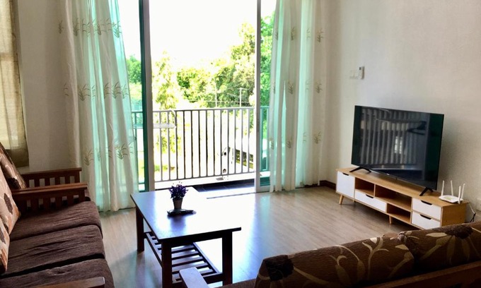 Sandakan House | Springfield 3-Storey Cheerful Townhouse #Yoyo Homestay