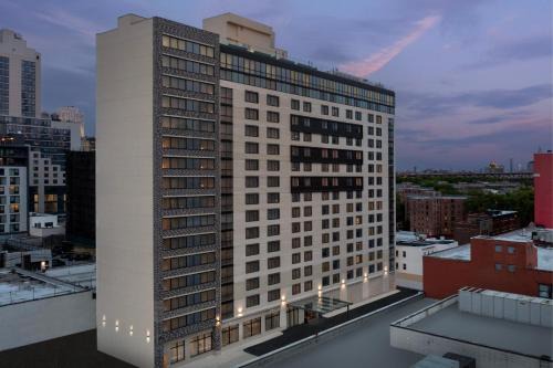 Queens Hotel | SpringHill Suites by Marriott New York Queens