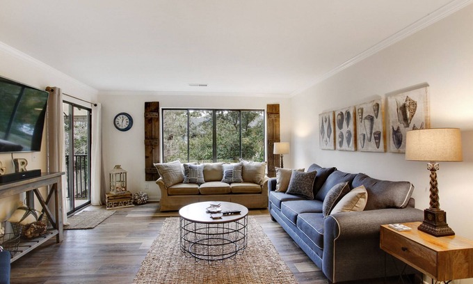 Hilton Head Island House | Springwood 111 - Updated Forest Beach Townhouse