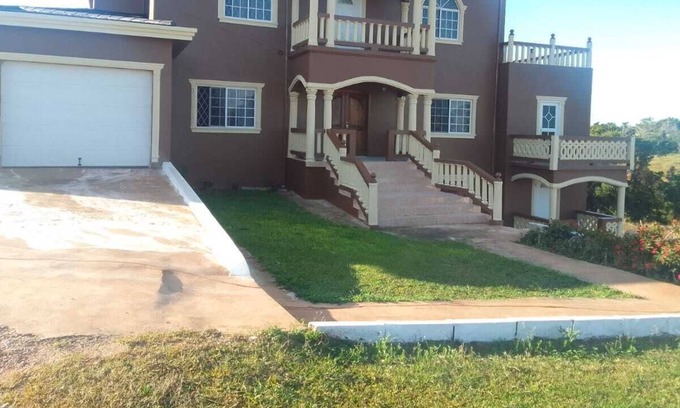 Spur Tree House | Spurtree HomeAwayVilla's- 2BR
