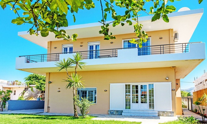 Platanes Apartment | Spyros apartment 3 in Platanes Rethymno