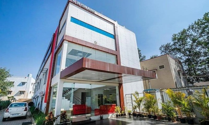 Devanahalli Hotel | SQUARE INN