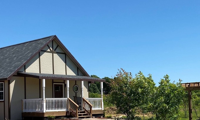 Lyons Cottage | Squire Cottage - Enjoy spectacular sunsets