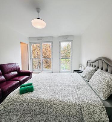Cite Paul Eluard Apartment | SRi-iNDO Bobigny Paris