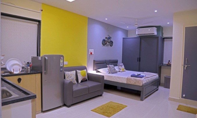 Serilingampally Hotel | Srinivasam Studio Flat