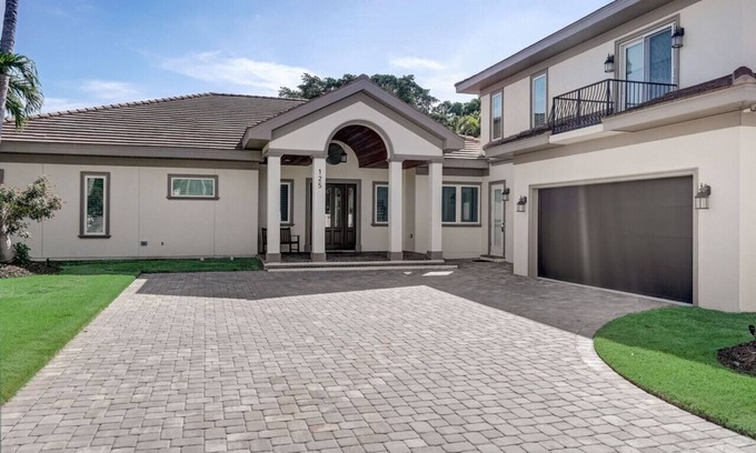 Saint Armands Key House | St. Armand's Dream Home