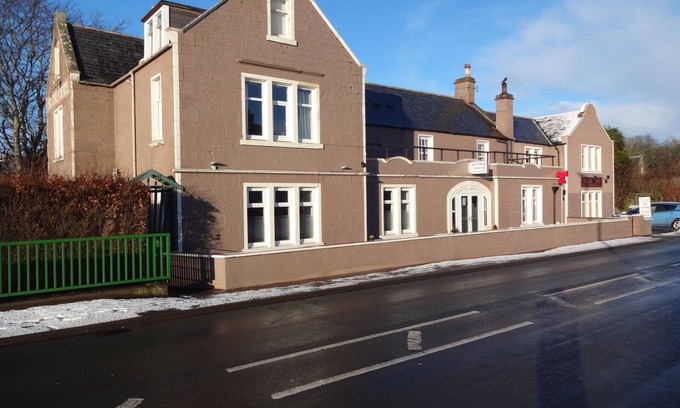Saint Cyrus Hotel | St Cyrus Village Inn