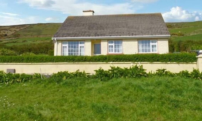 Ballinskelligs Cottage | ST FINIAN'S BAY COTTAGE in Ballinskelligs, County Kerry
