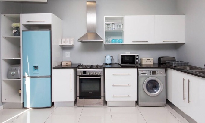 Port Elizabeth Central Apartment | St Georges Apartment - Modern, Secure, Spotless