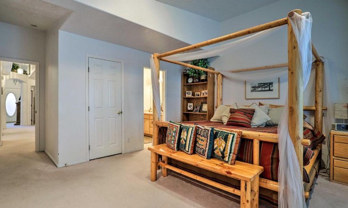 St. George House | St George Townhome with Patio - Near Natl Parks