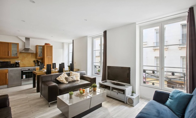 6th Arrondissement Apartment | St Germain - Mabillon Modern 1BR Flat