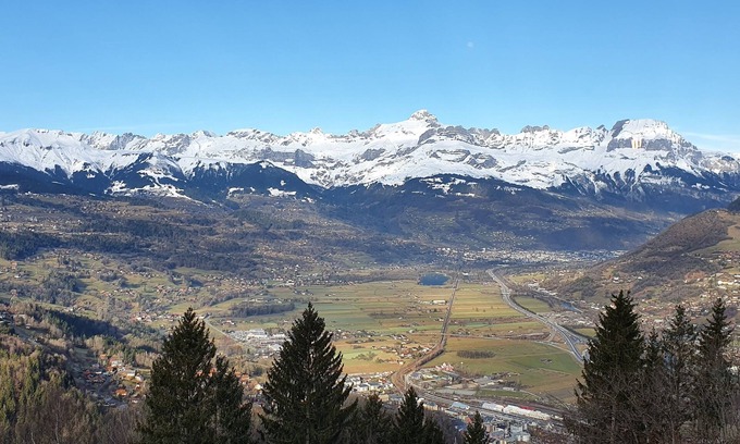 Saint-Gervais-les-Bains Apartment | St Gervais les Bains, on the heights, magnificent view, apartment sleeps 12