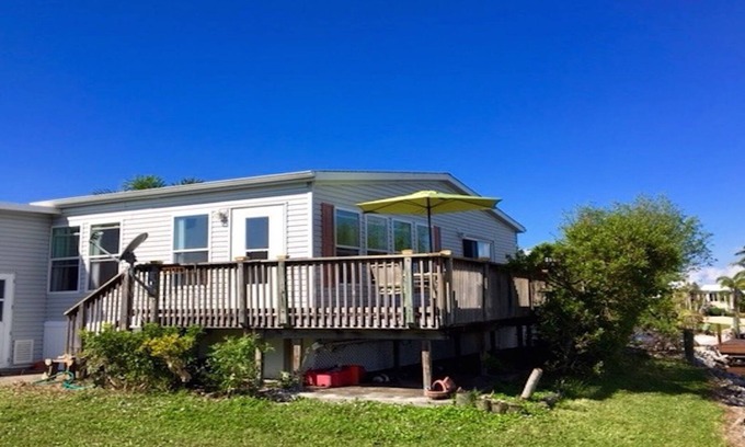 Flamingo Bay House | St. James City; Pine Island Cove- 55 yrs and older Community