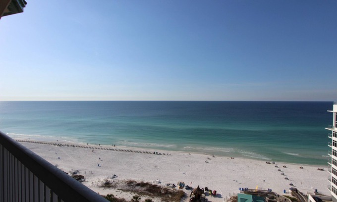 Fort Walton Beach - Destin Condo | St. Maarten 1408- 3bd Beach Resort resort condo!