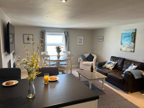 Ryde Apartment | St Margarets Penthouse Apartment