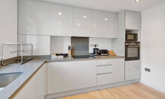 South Ruislip Apartment | St Martins 2 Bedroom & 2 Bathroom Apt. 2 - Ruislip